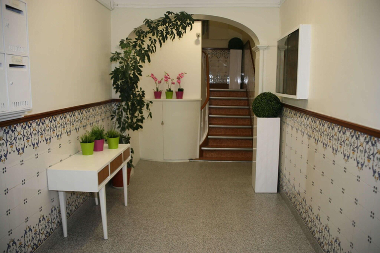 Public Area 5, Estrela dos Anjos, Lisbon