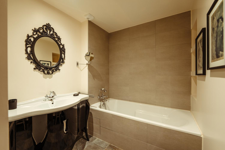Bathroom 5, Chalet du Rachet Chamonix Mont-Blanc, Haute-Savoie