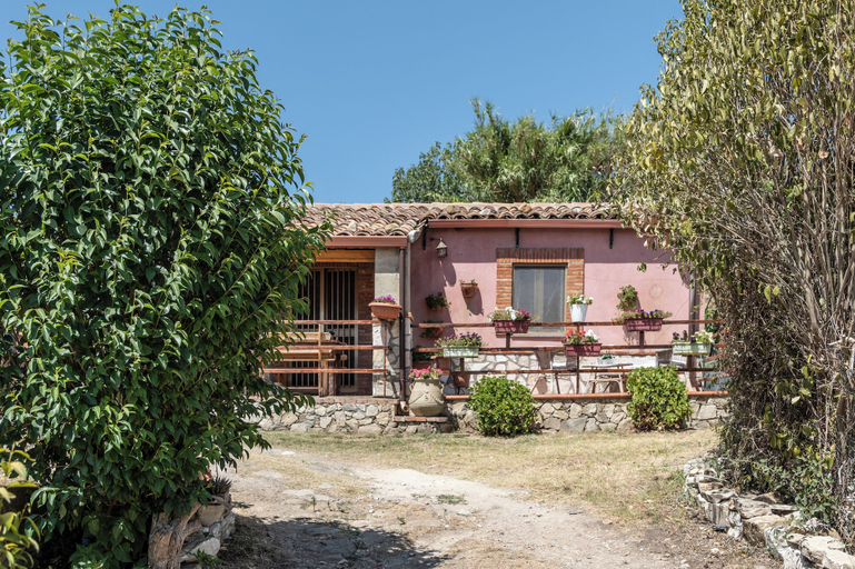Exterior & Views 2, Villa Aperta Campagna, Enna