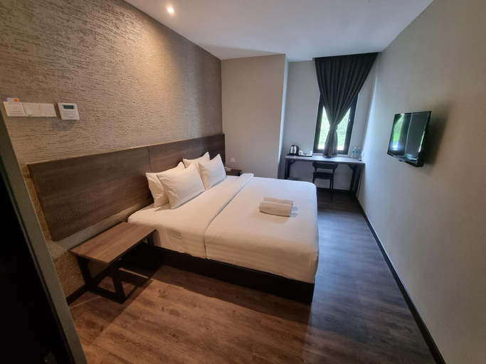Bedroom 6