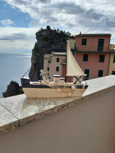 Alex Room, La Spezia