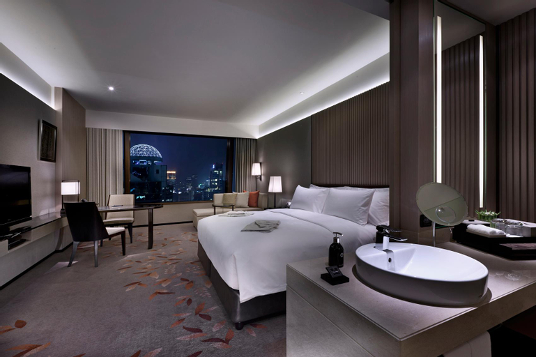 Bedroom 24