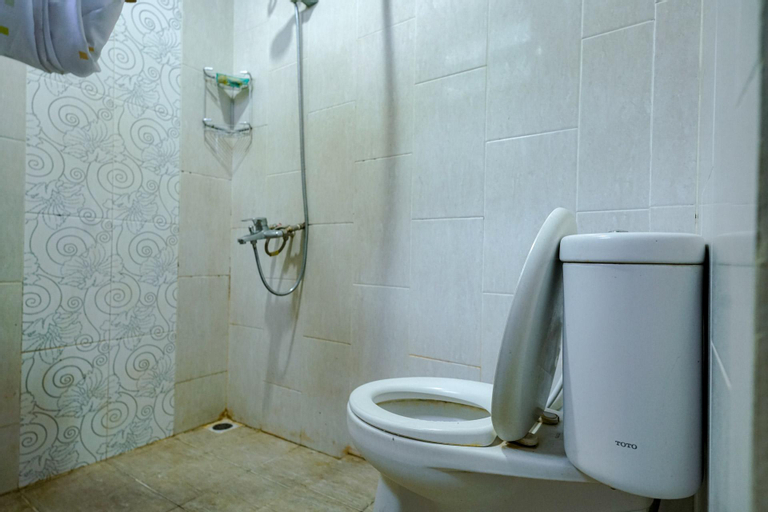 Bathroom 6