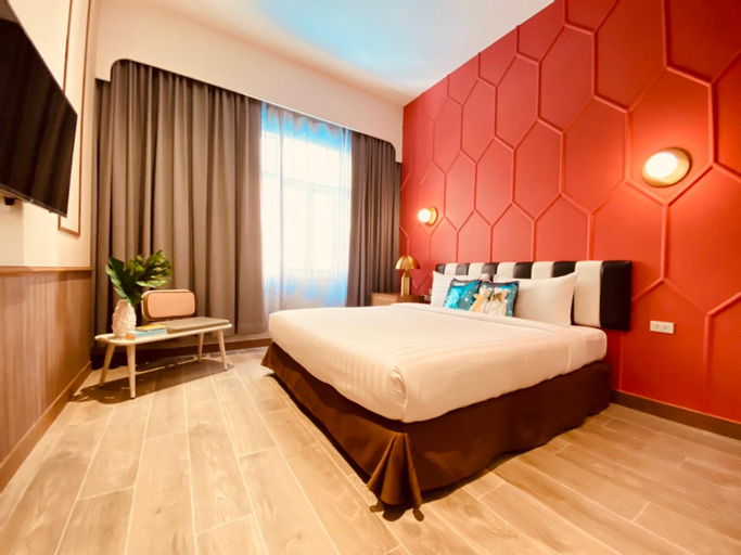Bedroom 13