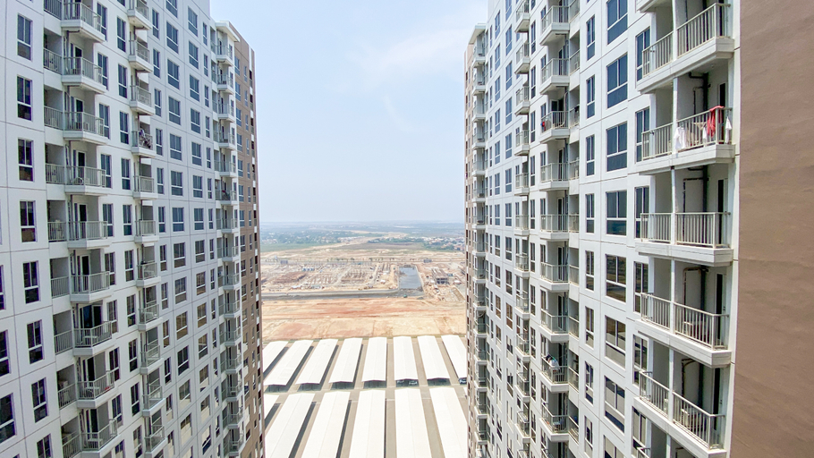Exterior & Views, Modern Homey Studio at Tokyo Riverside PIK 2 Apartment By Travelio, Tangerang
