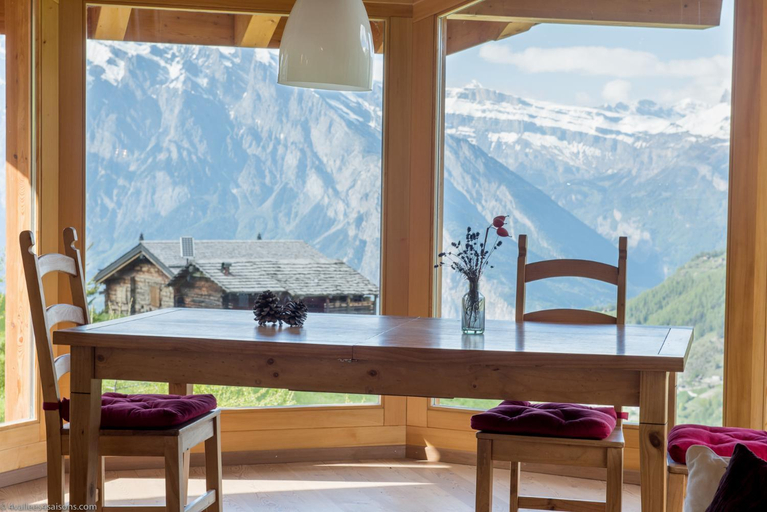 Others 5, Chalet Catherine, Martigny