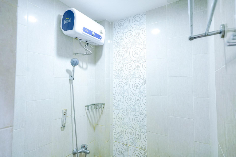 Bathroom 8