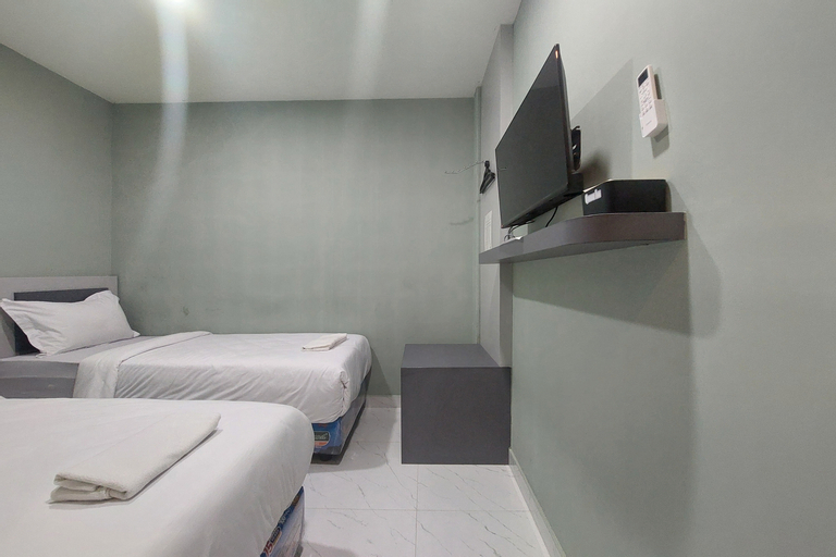 Bedroom 13