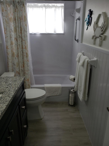 Bathroom 2, Ashley Brooke Beach Resort, Broward