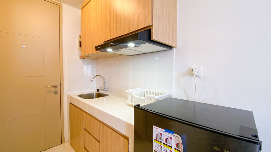Others 2, Modern and Tranquil Studio at Apartment Tokyo Riverside PIK 2 By Travelio, Tangerang