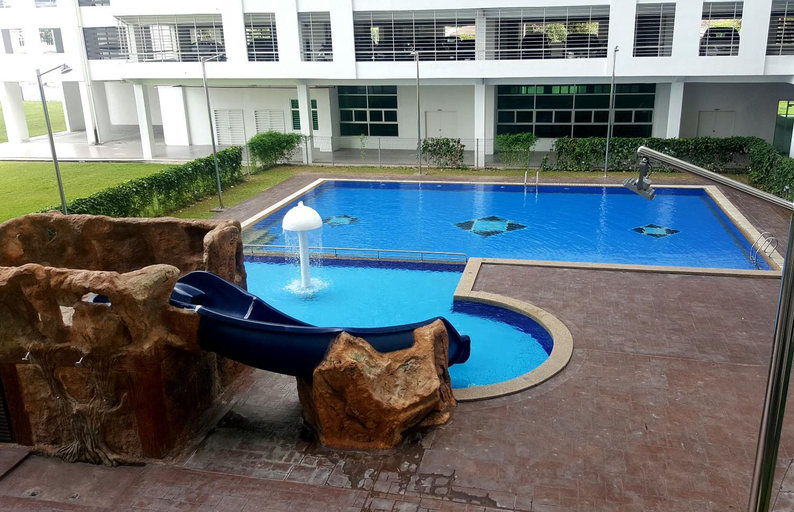 Swimming Pool 3