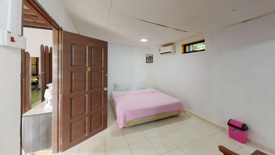 Bedroom 9