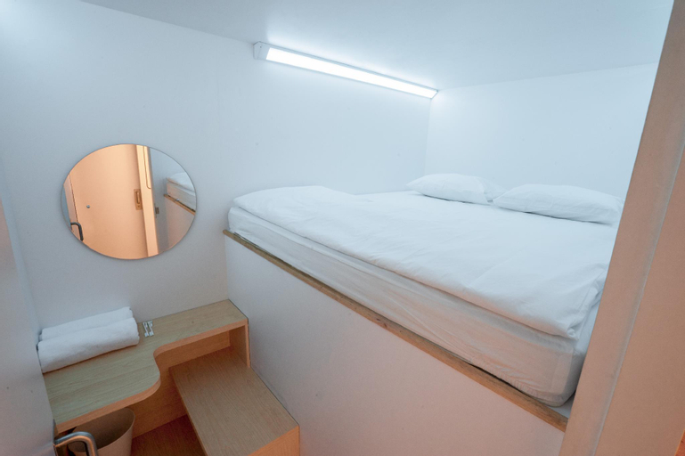 Bedroom 9