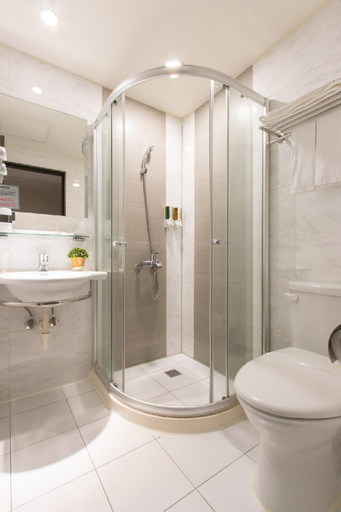 Bathroom 4