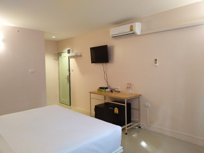 Bedroom 16