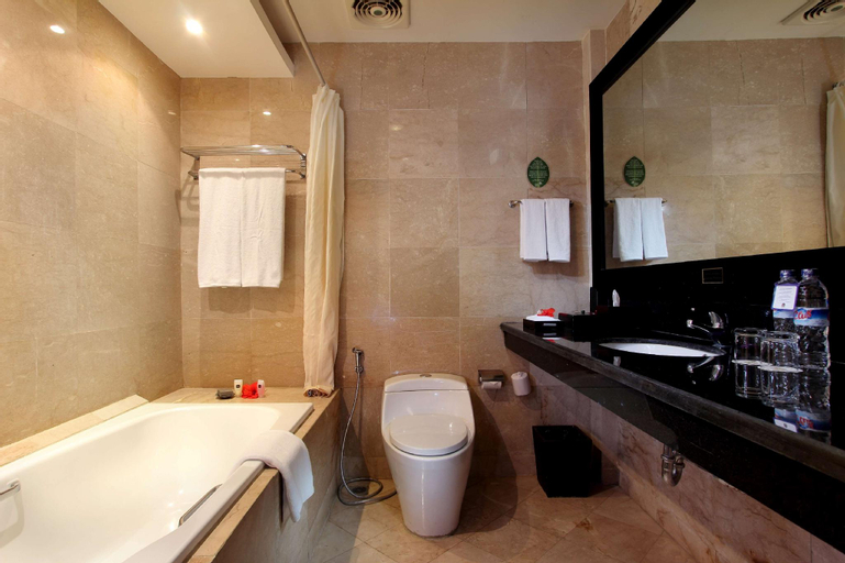 Bathroom 15