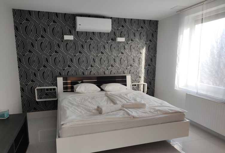 Bedroom 2, AQUA SOLAR APARTMANHAZ, Miskolci