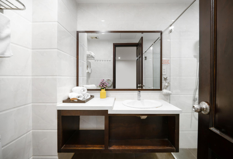 Bathroom 6