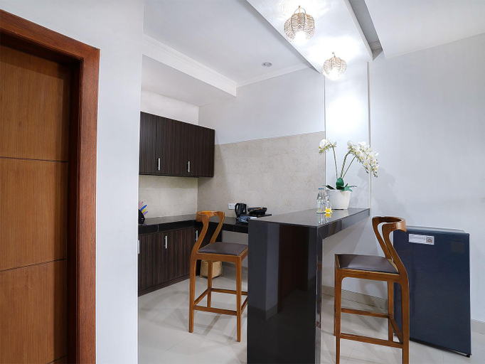 Dining Room 17