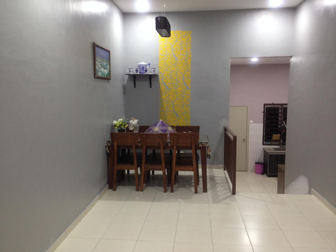 Dining Room 14