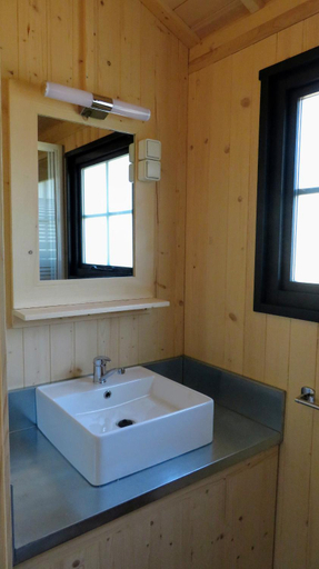 Bathroom 7