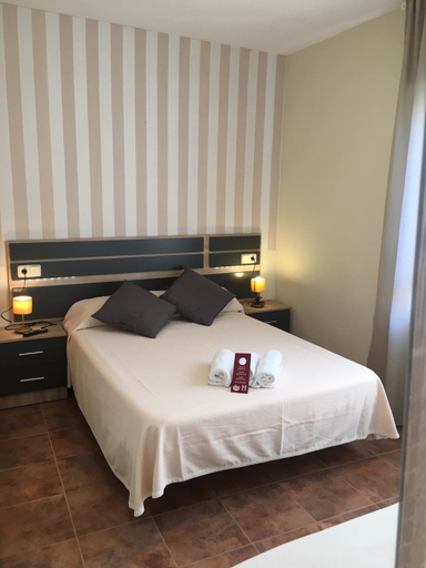 Others 2, Hostal San Martin, Madrid