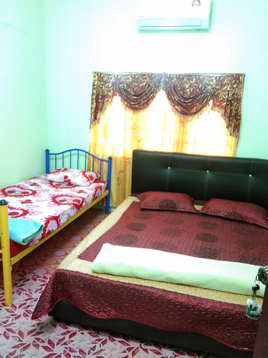 Bedroom 12