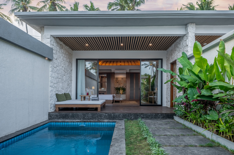 Swimming Pool 6