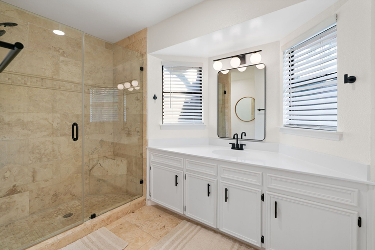 Bathroom 3, Charming & Bright W Lounging Pool, Williamson