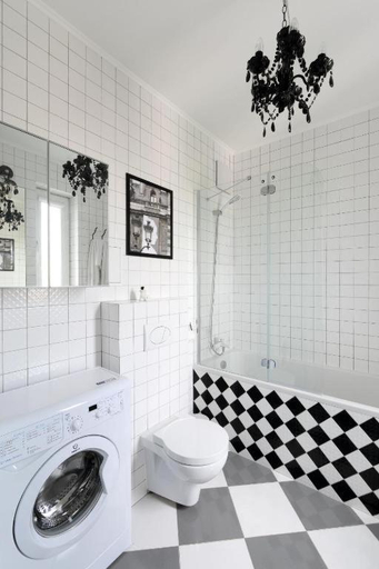 Bathroom 3, NotaBene Wola Apartment, Warsaw