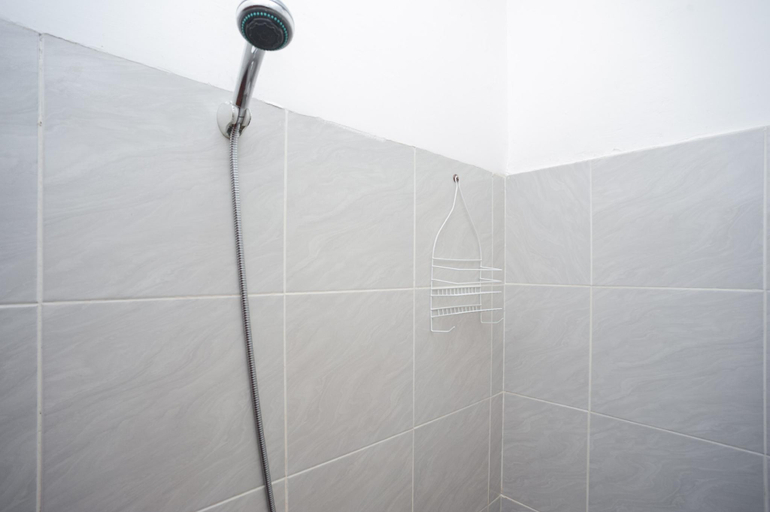 Bathroom 6