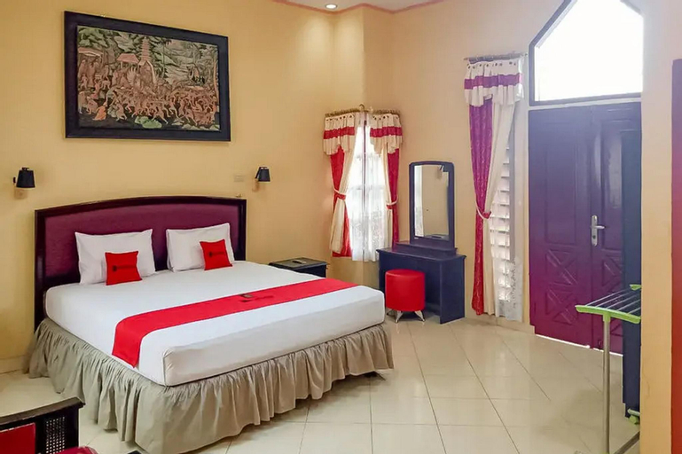Bedroom 8