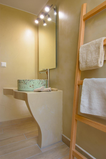 Bathroom 4, Villa Enigma, Crete