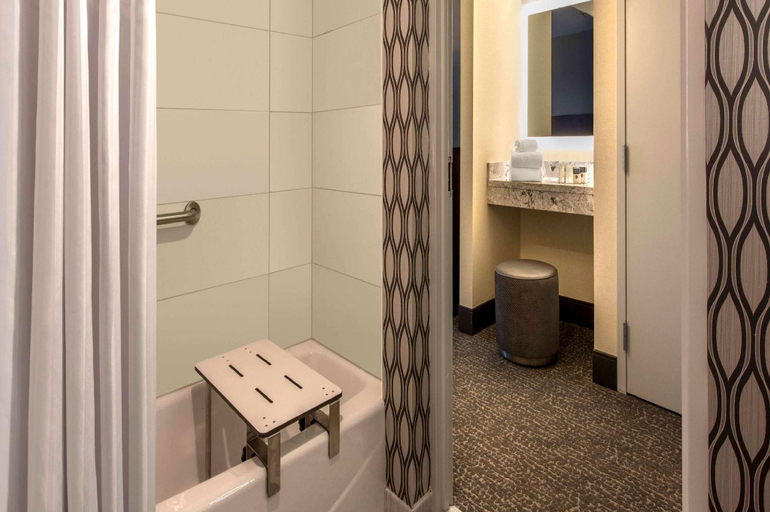Bedroom 3, DoubleTree by Hilton Chicago Schaumburg, Cook