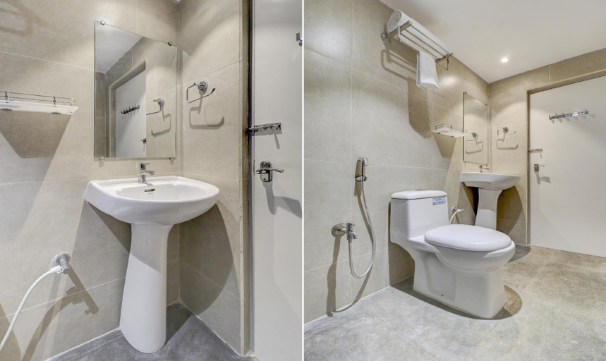 Bathroom 4, Treebo Grand Milan, Visakhapatnam