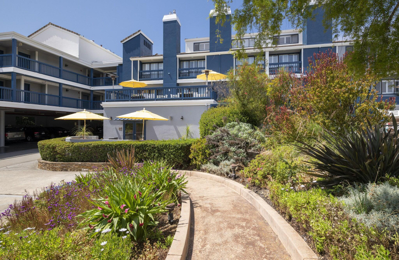 Exterior & Views 2, Mariposa Inn & Suites, Monterey