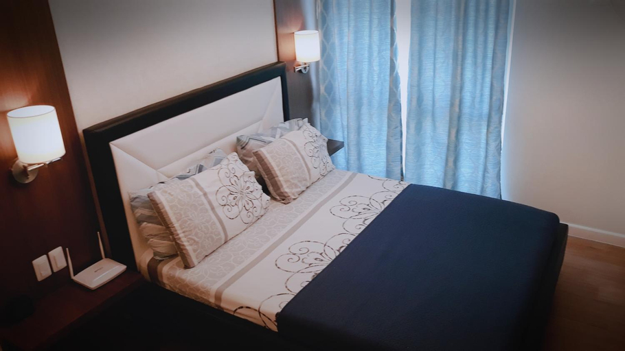 Abreeza Place Tower1 by Chriza, Davao City