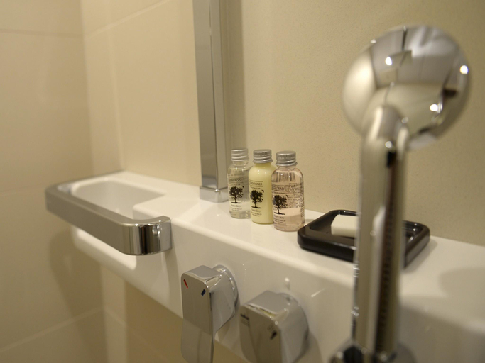 Bathroom 8
