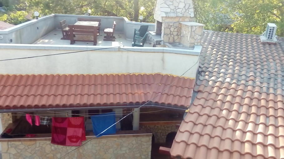 Others 5, Apartmani Antonella, Premantura