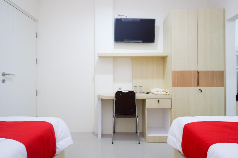 Bedroom 13