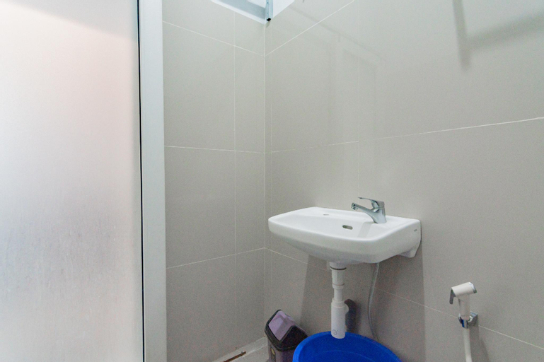Bathroom 4