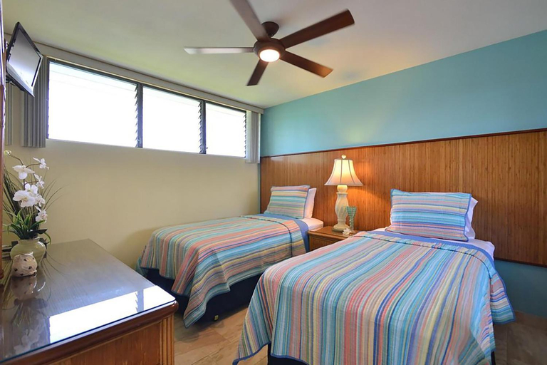 Bedroom 2, Maui Parkshore 307 - Stunning Remodel, Ocean Views, Maui