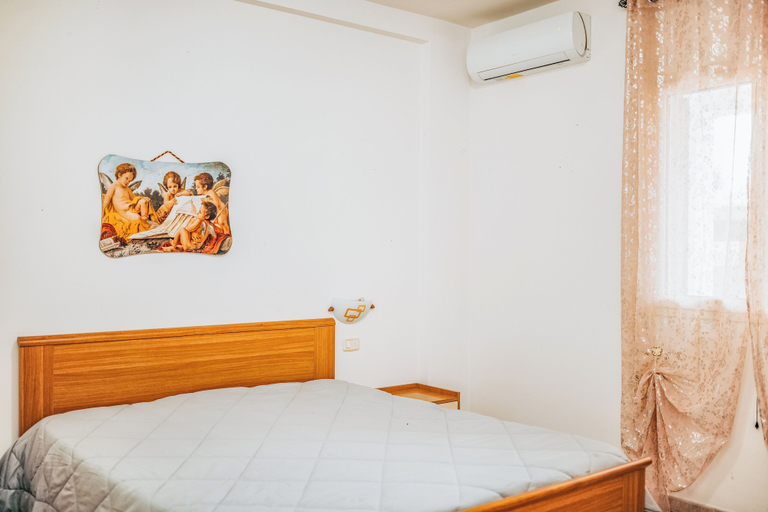 Bedroom 4, Villa Lucia, Foggia