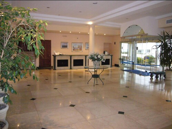 Public Area, La Foret, n.a351