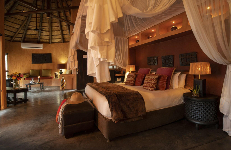 Bedroom 2, Pondoro Game Lodge - All Inclusive, Mopani