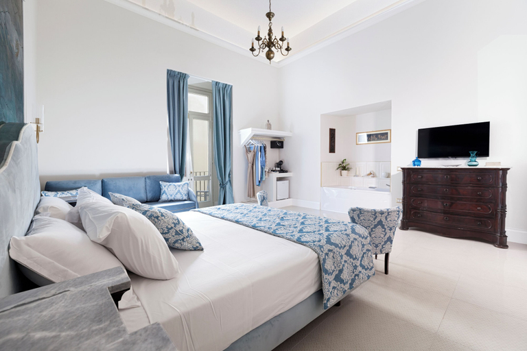 Bedroom 3, Grace Suites, Napoli