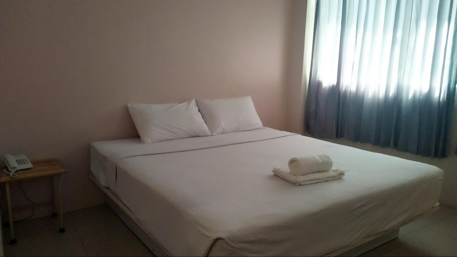 Bedroom 6