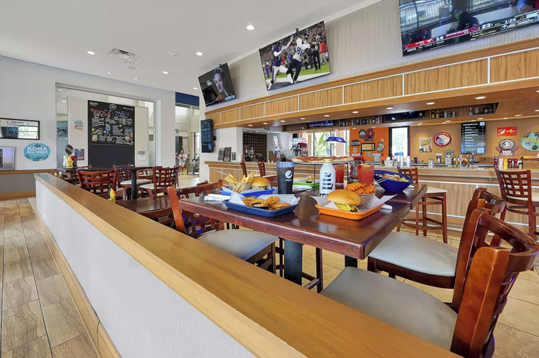 Food & Drinks, Regal Oaks Resort, Osceola