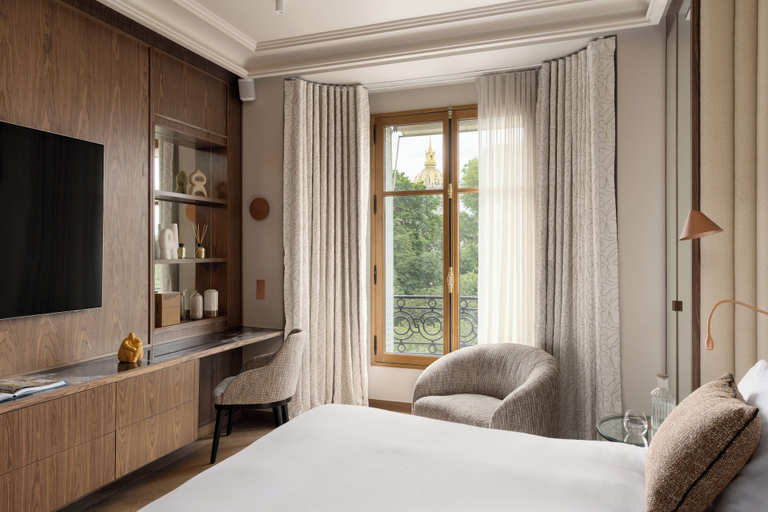 Bedroom 3, HIGHSTAY - Luxury Serviced Apartments - Invalides, Paris