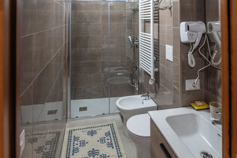 Bathroom, Sant'Janni, Benevento